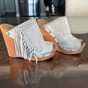 Sbicca Stylish Gray Fringe Wedge Sandals